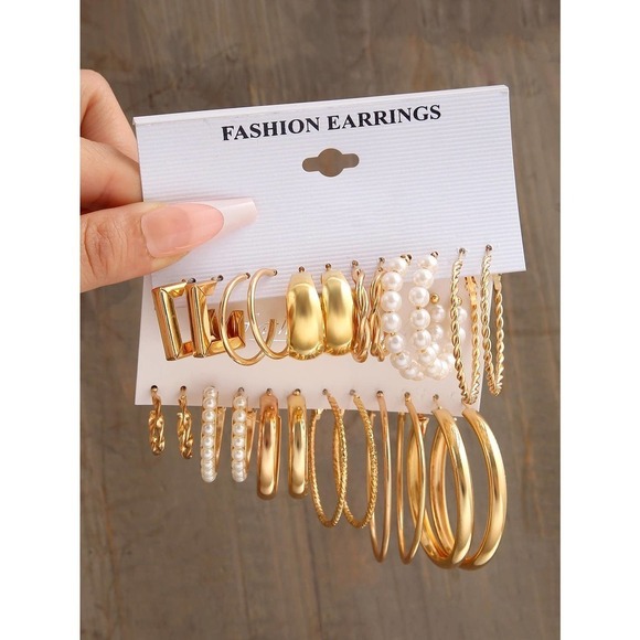 12 pairs Faux Pearl Twist gold Hoop Earrings green butterfly - Picture 1 of 1